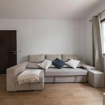 Canas Apartament *